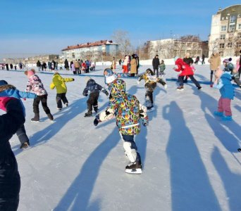  Юные конькобежцы филиала МАДОУ «Детский сад № 39» - «Детский сад № 22»  стали активными участниками соревнований «Лед надежды нашей – 2023»